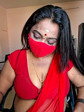 Snapshot of queendivya chatting on 07-15-26, 04:41 queendivya online show from 07-15-26, 04:41