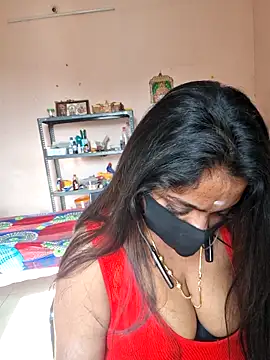 Snapshot of queendivya chatting on 06-10-26, 10:38 queendivya online show from 06-10-26, 10:38
