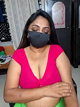 queendivya online show from 05-19-26, 04:47