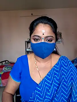Snapshot of queendivya chatting on 06-11-26, 05:15 queendivya online show from 06-11-26, 05:15