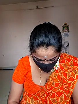 Snapshot of queendivya chatting on 06-14-26, 04:57 queendivya online show from 06-14-26, 04:57