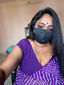 Snapshot of queendivya chatting on 06-04-26, 05:23 queendivya online show from 06-04-26, 05:23