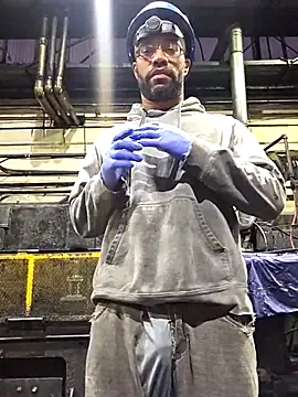 Justahungdad online show from 11-17-25, 12:20