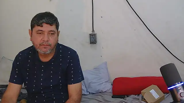 P4NT0J4 online show from 04-12-26, 05:44