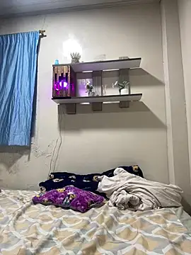 Snapshot of Noamilk chatting on 02-08-26, 05:49 Noamilk online show from 02-08-26, 05:49