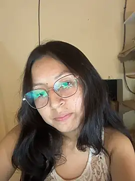 Snapshot of Noamilk chatting on 02-04-26, 01:11 Noamilk online show from 02-04-26, 01:11