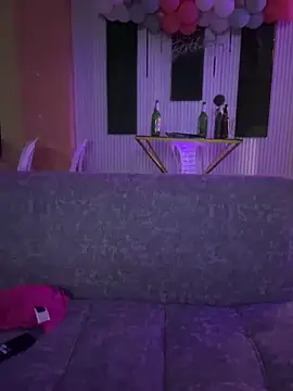 Snapshot of Noamilk chatting on 02-22-26, 10:50 Noamilk online show from 02-22-26, 10:50