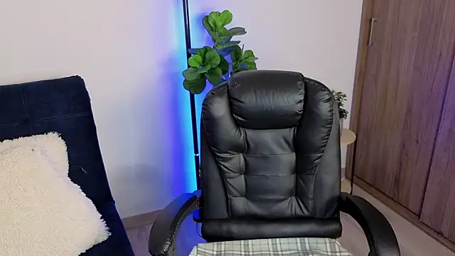 amyross s1 online show from 03-19-26, 02:11