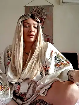 mariabloom9 online show from 12-04-25, 09:30