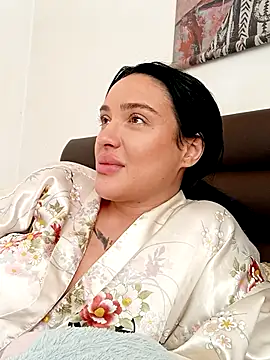 mariabloom9 online show from 10-17-25, 09:45