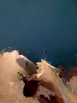 Snapshot of kylieputinha chatting on 10-10-25, 03:40 kylieputinha online show from 10-10-25, 03:40