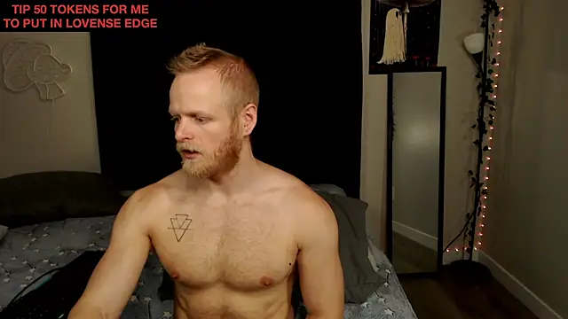 Snapshot of randyroderick chatting on 10-27-25, 11:27 randyroderick online show from 10-27-25, 11:27