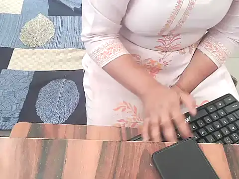 bold kiara online show from 11-07-25, 04:06