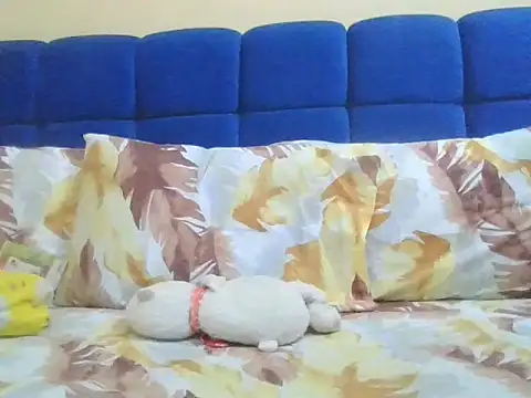 Snapshot of Suprice21 chatting on 04-10-26, 08:21 Suprice21 online show from 04-10-26, 08:21