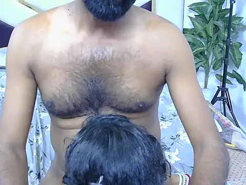 Snapshot of Lovelyy-couple chatting on 09-27-25, 06:36 Lovelyy-couple online show from 09-27-25, 06:36
