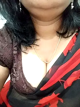 divya-jannu online show from 11-18-25, 04:21