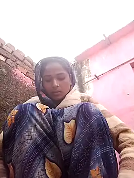 Snapshot of Hot_reshmaji chatting on 02-13-26, 03:39 Hot reshmaji online show from 02-13-26, 03:39