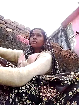 Snapshot of Hot_reshmaji chatting on 02-02-26, 04:44 Hot reshmaji online show from 02-02-26, 04:44