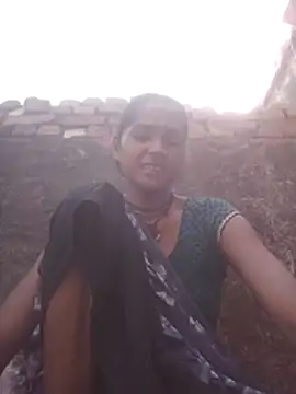 Snapshot of Hot_reshmaji chatting on 06-10-26, 02:46 Hot reshmaji online show from 06-10-26, 02:46