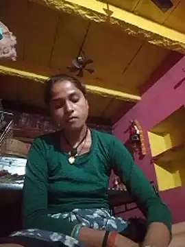 Snapshot of Hot_reshmaji chatting on 06-13-26, 03:32 Hot reshmaji online show from 06-13-26, 03:32