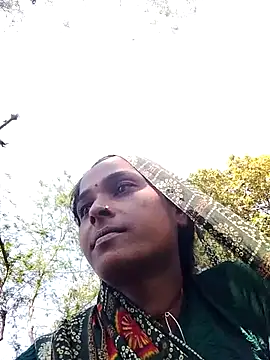 Snapshot of Hot_reshmaji chatting on 03-03-26, 07:59 Hot reshmaji online show from 03-03-26, 07:59