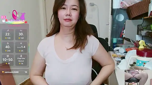 Snapshot of sallycui chatting on 07-13-26, 10:20 sallycui online show from 07-13-26, 10:20