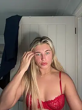 Snapshot of BabyBluexox chatting on 02-27-26, 11:32 BabyBluexox online show from 02-27-26, 11:32