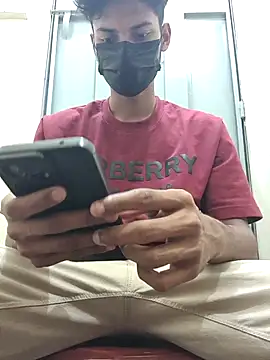 crish09 online show from 05-19-26, 07:04