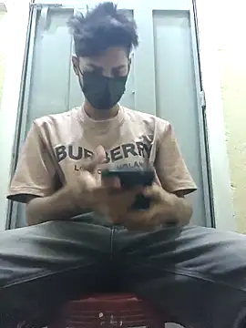 crish09 online show from 05-16-26, 04:33
