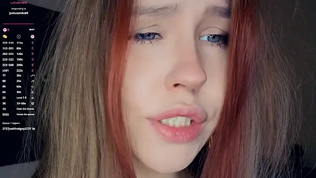 MaliaBourraine online show from 12-22-25, 09:42