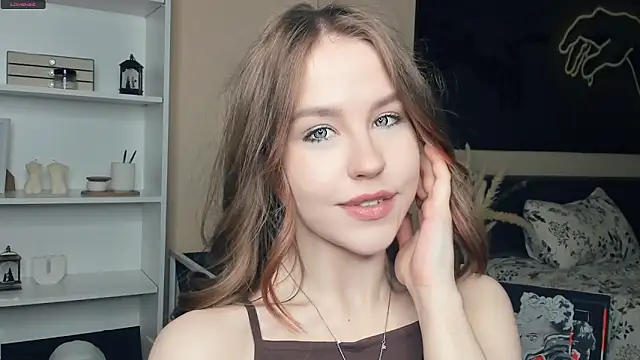 MaliaBourraine online show from 05-17-26, 07:19