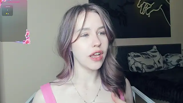 Snapshot of MaliaBourraine chatting on 06-19-26, 08:09 MaliaBourraine online show from 06-19-26, 08:09