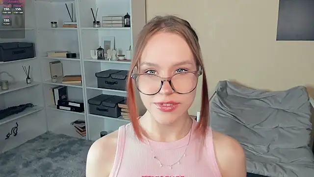 Snapshot of MaliaBourraine chatting on 03-03-26, 07:37 MaliaBourraine online show from 03-03-26, 07:37