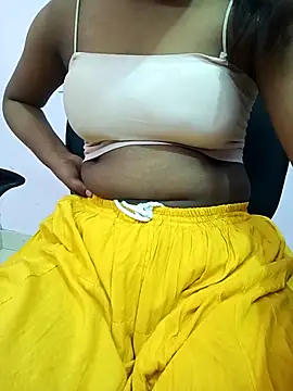 Snapshot of pari_rani7 chatting on 10-05-25, 03:30 pari rani7 online show from 10-05-25, 03:30
