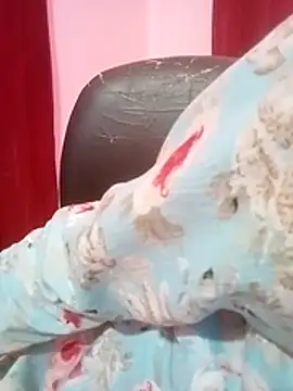 pari rani7 online show from 10-25-25, 04:00