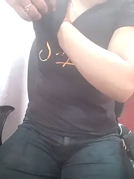 pari rani7 online show from 02-17-26, 04:21