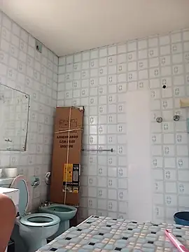 BubblyBeautiful online show from 11-14-25, 01:04