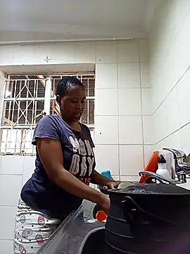 BubblyBeautiful online show from 11-03-25, 10:08