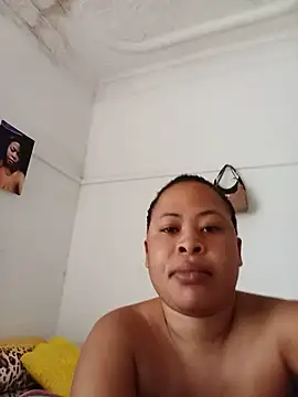BubblyBeautiful online show from 05-17-26, 11:21