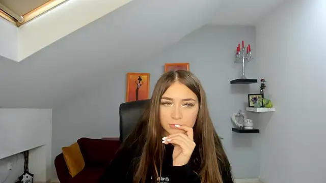 Snapshot of EllaClarke chatting on 09-25-25, 12:55 EllaClarke online show from 09-25-25, 12:55