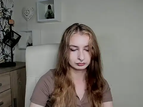 NinaBlond1 online show from 10-09-25, 05:52