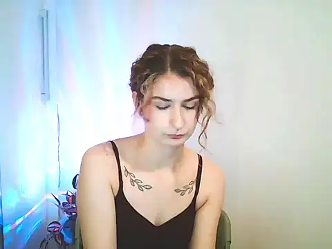 NinaBlond1 online show from 12-15-25, 07:25