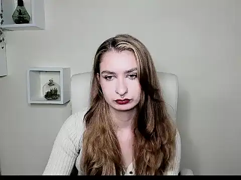 NinaBlond1 online show from 11-04-25, 09:24