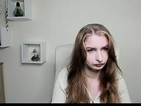 NinaBlond1 online show from 10-16-25, 05:49