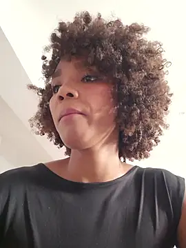 Snapshot of NyahMoon chatting on 10-28-25, 09:19 NyahMoon online show from 10-28-25, 09:19