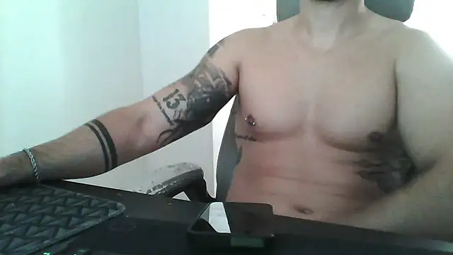 Snapshot of yourfantasy777 chatting on 10-05-25, 04:53 yourfantasy777 online show from 10-05-25, 04:53