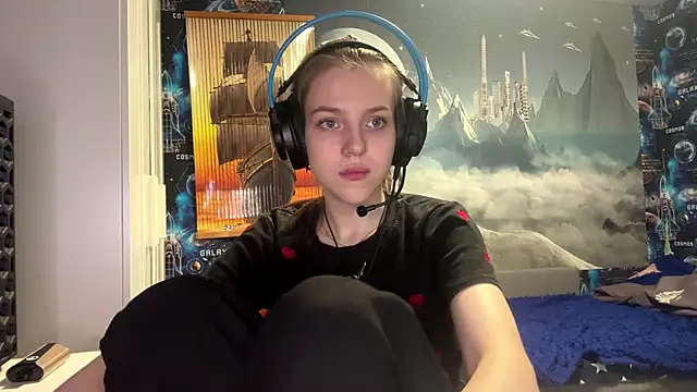 Elira Breeze online show from 11-03-25, 05:27