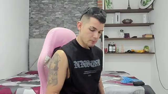 BooyHott  online show from 02-14-26, 07:03