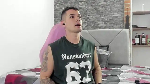 BooyHott  online show from 02-06-26, 07:43