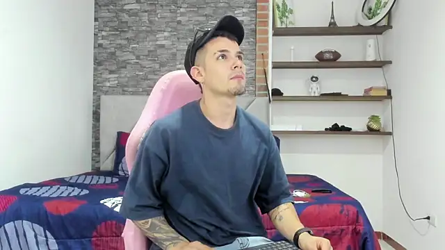 BooyHott  online show from 02-19-26, 07:44